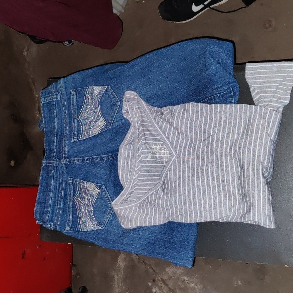 New jeans n shirt